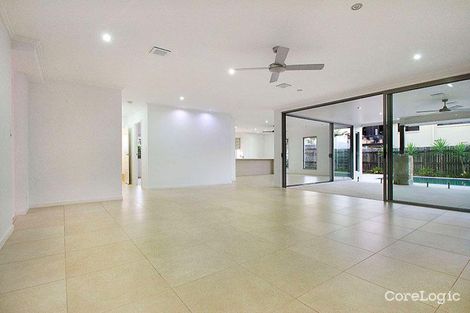 Property photo of 8 Lapoinya Crescent Warana QLD 4575