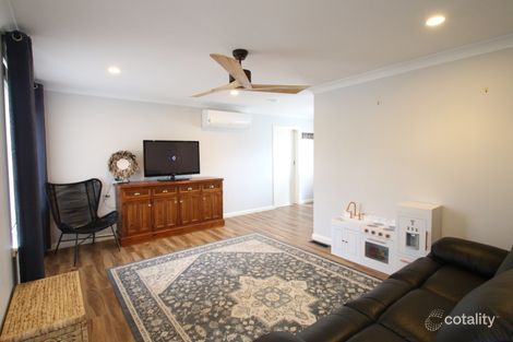 Property photo of 22 Havachat Place Orange NSW 2800