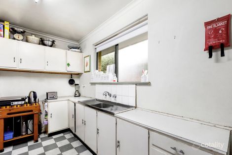 Property photo of 4/2 Allison Road Mont Albert North VIC 3129