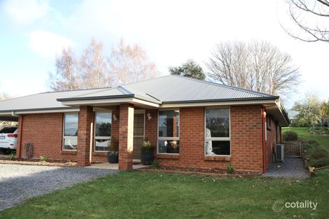 2 Clayton Pl, Deloraine, TAS 7304