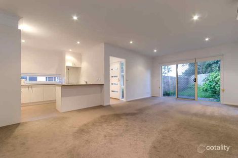 Property photo of 1/30 Gairloch Drive Frankston VIC 3199