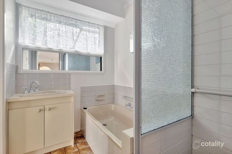 Property photo of 1 Russell Avenue Woodend VIC 3442