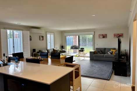 Property photo of 16 Tinnadice Road Cranbourne East VIC 3977