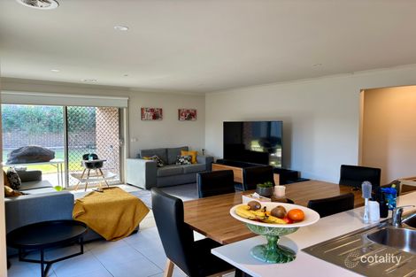 Property photo of 16 Tinnadice Road Cranbourne East VIC 3977
