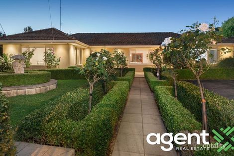 65 Lyall Rd, Berwick, VIC 3806