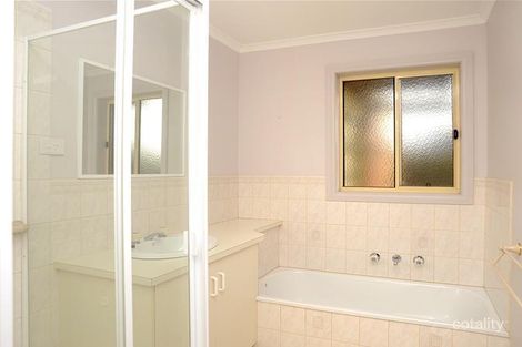 Property photo of 2 Credo Court Leopold VIC 3224