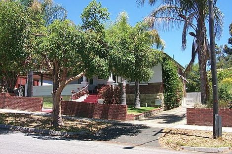 13 Cornwall St, Lathlain, WA 6100