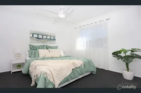 Property photo of 2/134 Oxley Drive Paradise Point QLD 4216