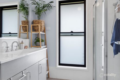 Property photo of 13 Bimbla Avenue Dolphin Point NSW 2539