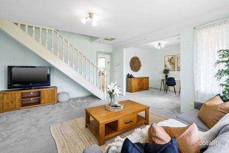 Property photo of 1 Ixia Close Hoppers Crossing VIC 3029