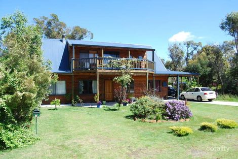 28 Minsterly Rd, Ocean Beach, WA 6333