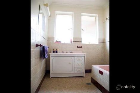 Property photo of 86 Captain Cook Crescent Griffith ACT 2603