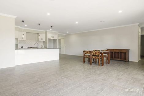 Property photo of 1 Orton Crescent Maddingley VIC 3340