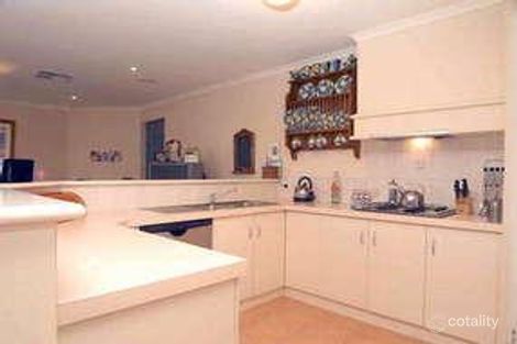 Property photo of 4 Barrett Court Roxburgh Park VIC 3064