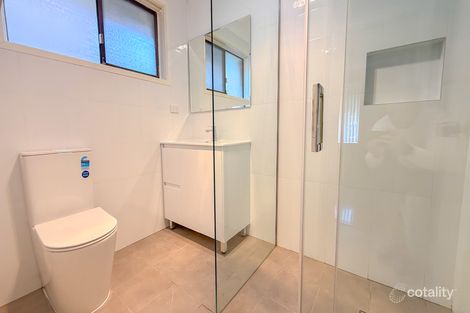 Property photo of 4 Canterbury Road St Johns Park NSW 2176