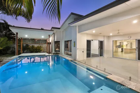 18 HARTLEY CRES, PELICAN WATERS, QLD 4551
