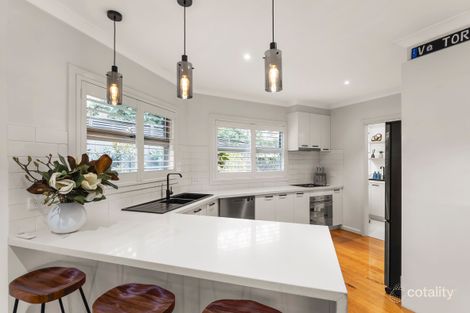 Property photo of 10 Dunstan Street Macleod VIC 3085