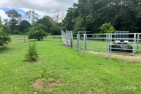 Property photo of 24 Paskins Road Yalboroo QLD 4741