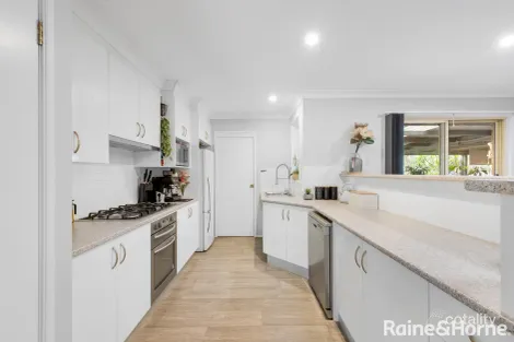 Property photo of 29 Hakea Close Nowra Hill NSW 2540