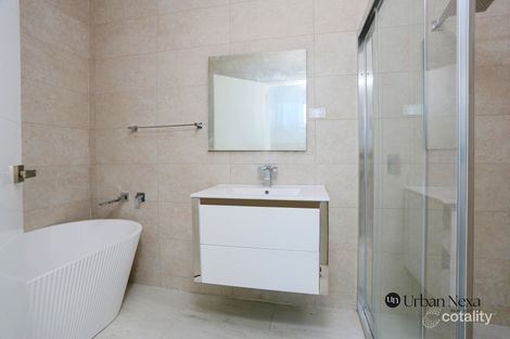 Property photo of 10 Narva Place Seven Hills NSW 2147