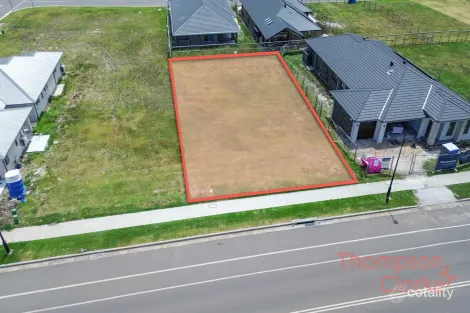 Property photo of 237 Settlers Boulevard Chisholm NSW 2322