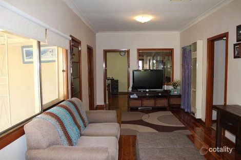Property photo of 364 Tarakan Avenue North Albury NSW 2640