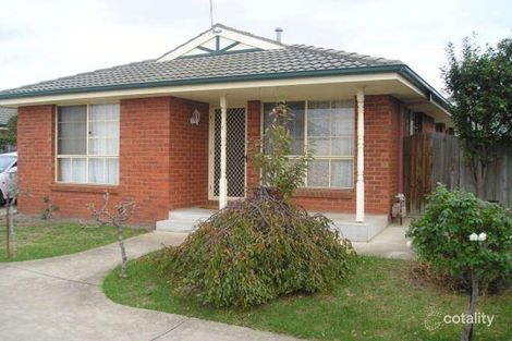 2/11 Burdekin Rd, Highton, VIC 3216