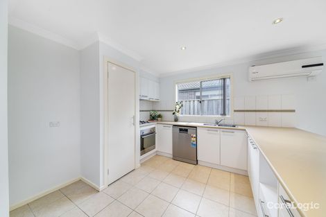 Property photo of 19 Ogle Way Cranbourne North VIC 3977