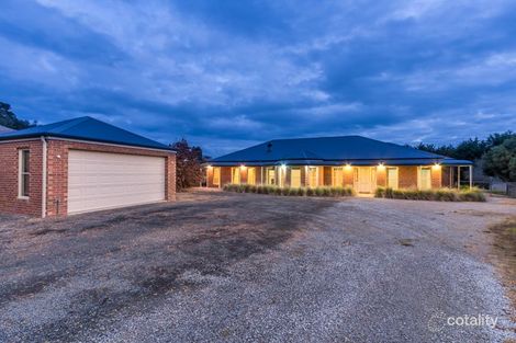 15a Meeking Dr, Pakenham, VIC 3810