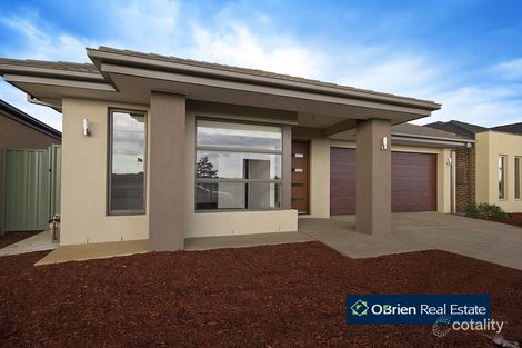 Property photo of 13 Ivy Leaf Road Pakenham VIC 3810