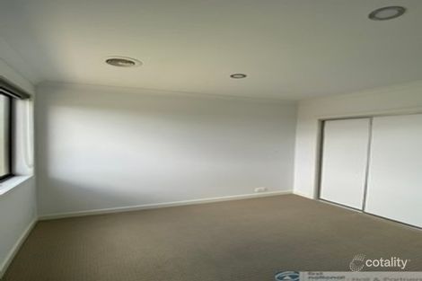 Property photo of 33 Gershwin Crescent Point Cook VIC 3030