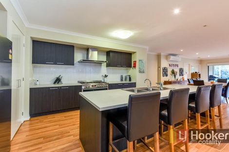 Property photo of 9 Platt Close Pakenham VIC 3810