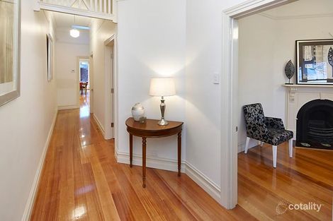 Property photo of 243 Bridport Street West Albert Park VIC 3206