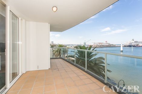 305/127 Beach St, Port Melbourne, VIC 3207