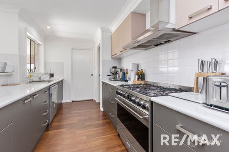 Property photo of 16 Osterley Street Bourkelands NSW 2650