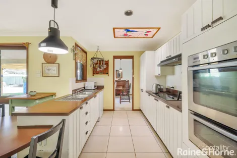 Property photo of 10 Cavalier Parade Bomaderry NSW 2541
