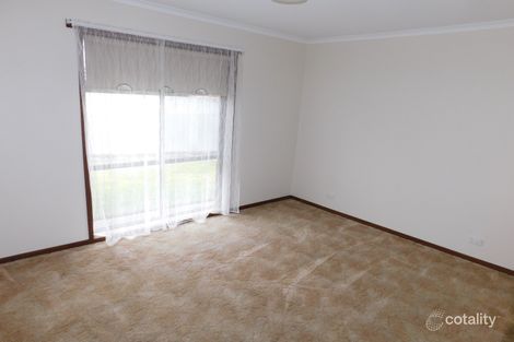 Property photo of 2/9 Topaz Court West Wodonga VIC 3690