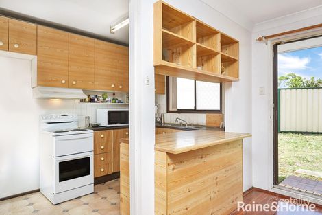 Property photo of 1/28 Spinebill Place Ingleburn NSW 2565