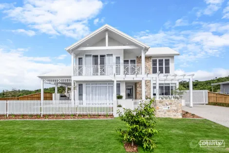 Property photo of 23 Beach House Drive Lammermoor QLD 4703