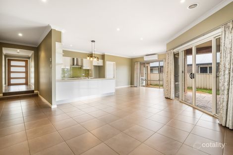 Property photo of 16 Robinson Court Orange NSW 2800