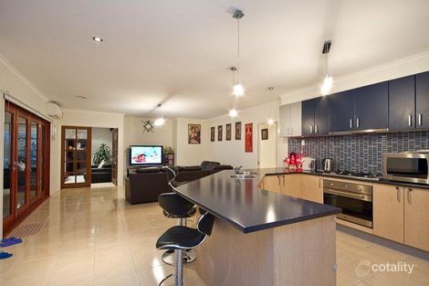 Property photo of 5 Golden Grove Drive Narre Warren South VIC 3805