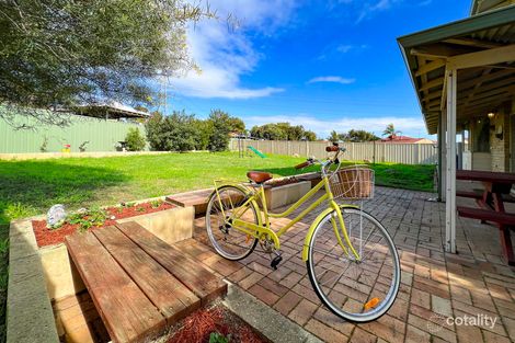 Property photo of 14 Bucknell Place Swan View WA 6056
