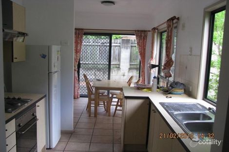 Property photo of 3/12 Grosvenor Road Indooroopilly QLD 4068