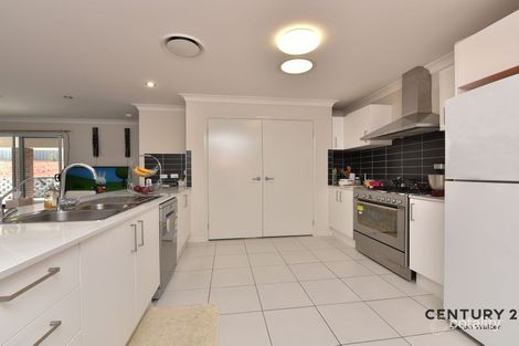 1 Seacrest Dr, Cameron Park, NSW 2285