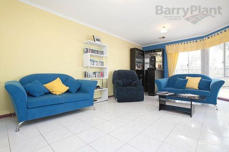 Property photo of 8 Endeavour Place Melton West VIC 3337