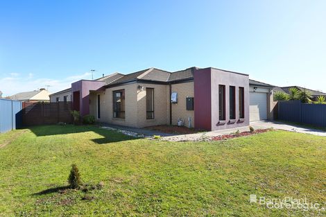 Property photo of 4 Scarlet Crescent Pakenham VIC 3810