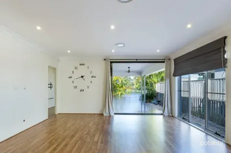 Property photo of 13 Azure Way Hope Island QLD 4212