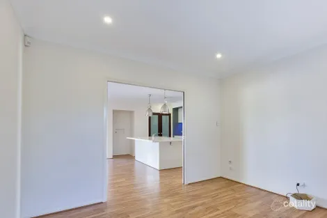Property photo of 13 Azure Way Hope Island QLD 4212