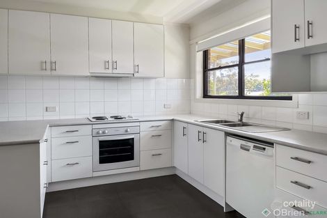Property photo of 3/27 Young Street Drouin VIC 3818