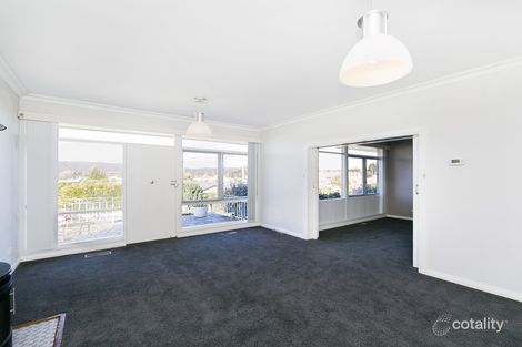 Property photo of 103 Stornaway Road Queanbeyan NSW 2620